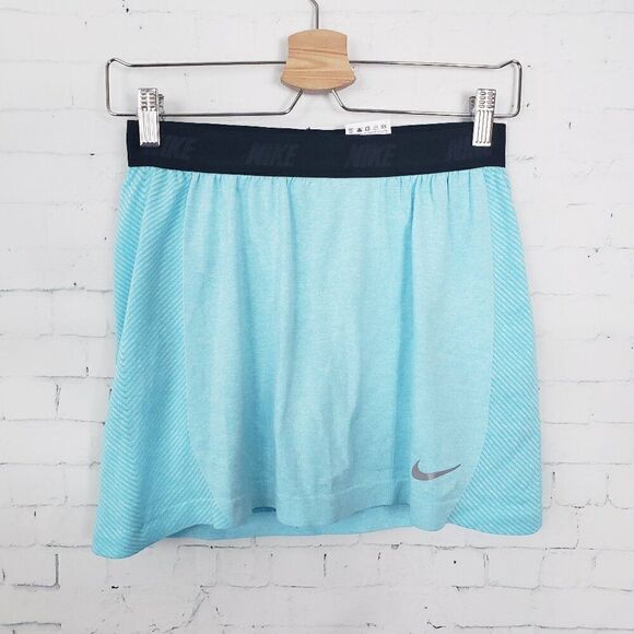 Nike Golf Converge Seamless Skort Skirt Size S Bright Blue NEW 725780 Pickleball - Picture 1 of 9